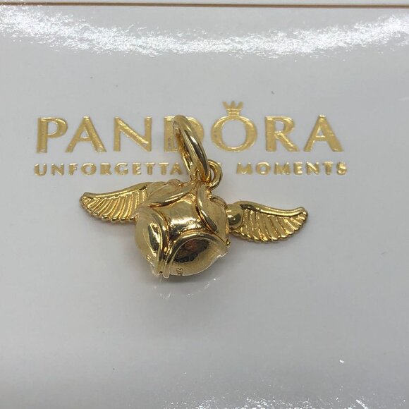 🌞📖PPandora Harry Potter, Golden Snitch Pendant - Picture 3 of 4